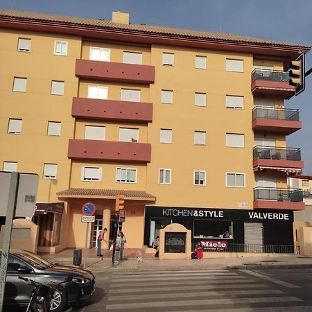 Apartamento Renovado En El Centro De เบนัลมาเดนา ภายนอก รูปภาพ