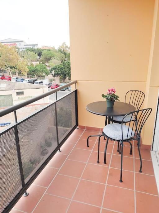 Apartamento Renovado En El Centro De เบนัลมาเดนา ภายนอก รูปภาพ