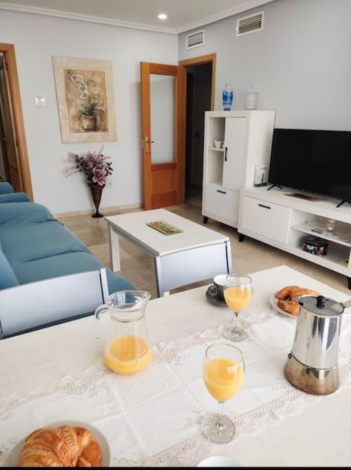 Apartamento Renovado En El Centro De เบนัลมาเดนา ภายนอก รูปภาพ