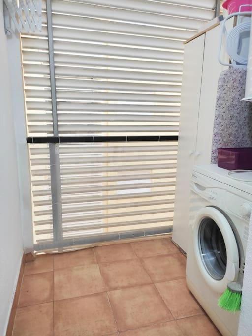 Apartamento Renovado En El Centro De เบนัลมาเดนา ภายนอก รูปภาพ