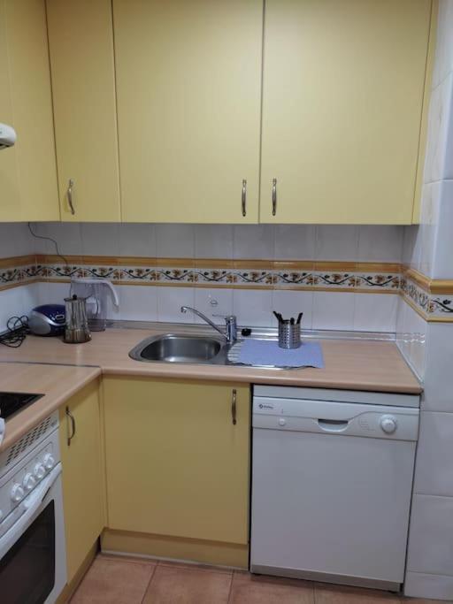 Apartamento Renovado En El Centro De เบนัลมาเดนา ภายนอก รูปภาพ